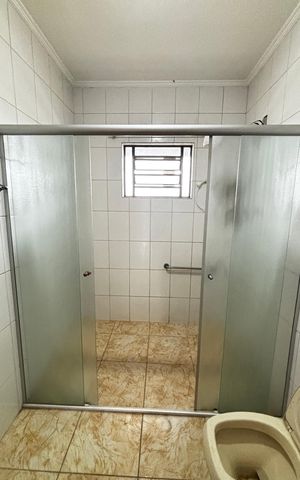 Casa para alugar com 160m², 3 quartos e 1 vaga Casa para alugar com 160m², 3 quartos e 1 vagaBanheiro da Suíte