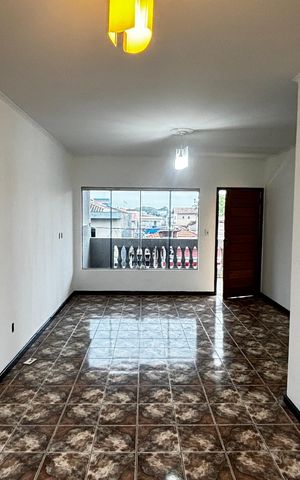 Casa para alugar com 160m², 3 quartos e 1 vaga Casa para alugar com 160m², 3 quartos e 1 vagaSala