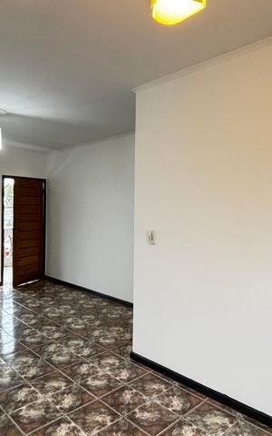 Casa para alugar com 160m², 3 quartos e 1 vaga Casa para alugar com 160m², 3 quartos e 1 vagaSala