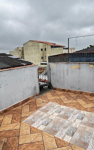 Casa para alugar com 160m², 3 quartos e 1 vaga Casa para alugar com 160m², 3 quartos e 1 vagaQuintal