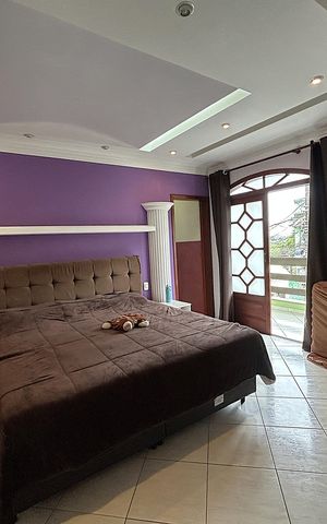 Casa de condomínio à venda com 166m², 3 quartos e 2 vagasQuarto 3 - Suíte