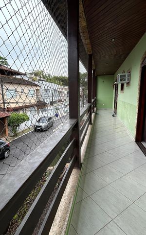Casa de condomínio à venda com 166m², 3 quartos e 2 vagasVaranda dos Quartos 2 e 3