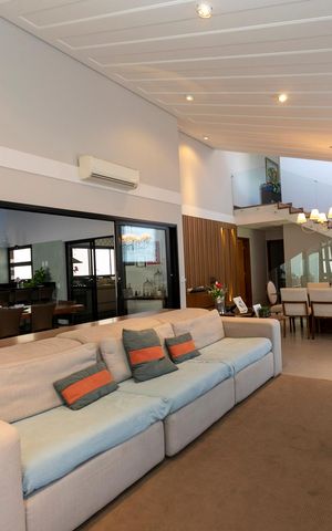 Casa de condomínio à venda com 504m², 3 quartos e 4 vagasSALA PARA DOIS AMBIENTES
