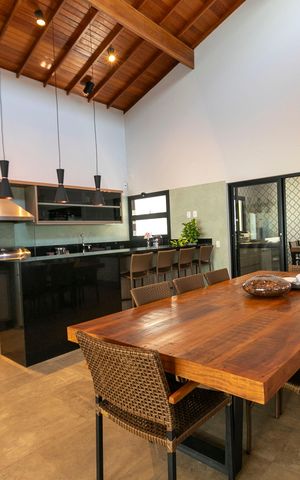 Casa de condomínio à venda com 504m², 3 quartos e 4 vagasESPAÇO GOURMET