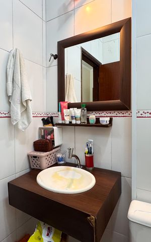 Apartamento à venda com 55m², 2 quartos e 1 vaga Apartamento à venda com 55m², 2 quartos e 1 vagaBanheiro Social