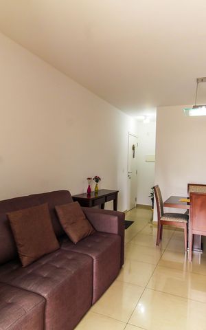 Apartamento à venda com 76m², 3 quartos e 1 vaga Apartamento à venda com 76m², 3 quartos e 1 vagaSala