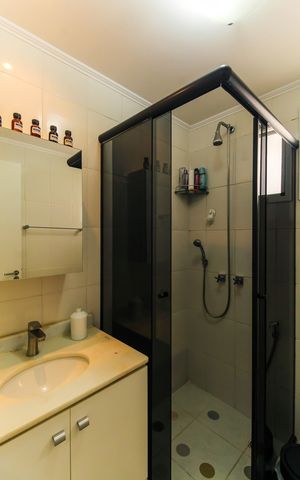 Apartamento à venda com 76m², 3 quartos e 1 vaga Apartamento à venda com 76m², 3 quartos e 1 vagaBanheiro da Suíte 3