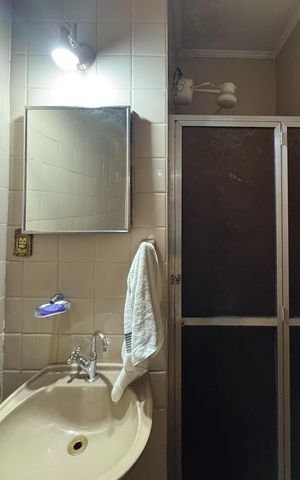 Casa à venda com 110m², 3 quartos e 1 vaga Casa à venda com 110m², 3 quartos e 1 vagaBanheiro Social