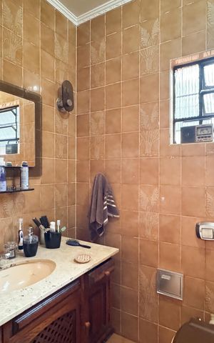 Casa à venda com 110m², 3 quartos e 1 vaga Casa à venda com 110m², 3 quartos e 1 vagaBanheiro Suíte