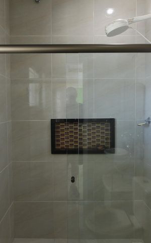 Casa de condomínio para alugar com 120m², 2 quartos e sem vagaBanheiro 1