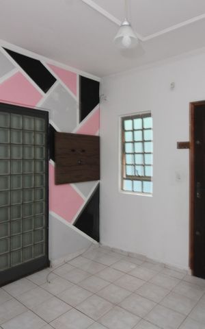 Casa para alugar com 35m², 1 quarto e 1 vagaQuarto 
