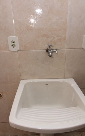 Casa para alugar com 35m², 1 quarto e 1 vagaÁrea de Serviço