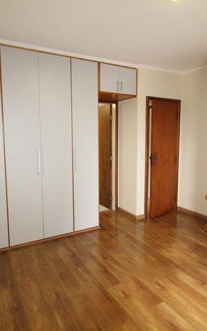 Apartamento para alugar com 178m², 4 quartos e 2 vagasSuíte
