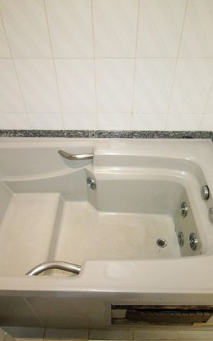 Apartamento para alugar com 178m², 4 quartos e 2 vagasBanheiro da Suíte