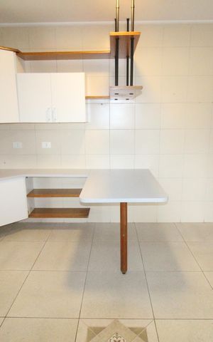 Apartamento para alugar com 178m², 4 quartos e 2 vagasCozinha