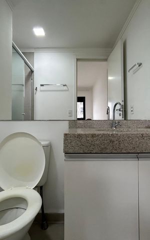 Apartamento à venda com 57m², 2 quartos e 1 vaga Apartamento à venda com 57m², 2 quartos e 1 vagaBanheiro do Quarto 1