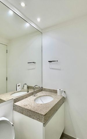 Apartamento à venda com 57m², 2 quartos e 1 vaga Apartamento à venda com 57m², 2 quartos e 1 vagaBanheiro