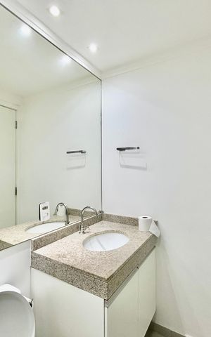 Apartamento à venda com 57m², 2 quartos e 1 vaga Apartamento à venda com 57m², 2 quartos e 1 vagaBanheiro