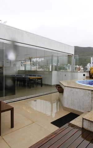 Apartamento à venda com 232m², 4 quartos e 4 vagasCobertura
