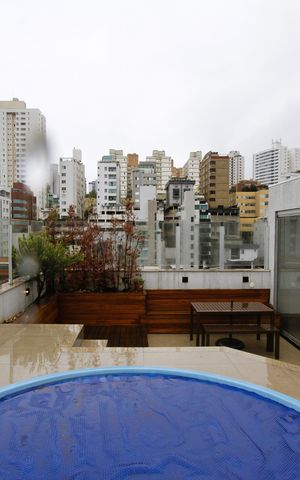 Apartamento à venda com 232m², 4 quartos e 4 vagasCobertura