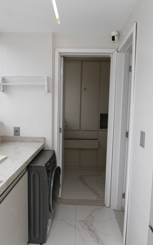 Apartamento à venda com 232m², 4 quartos e 4 vagasÁrea de Serviço