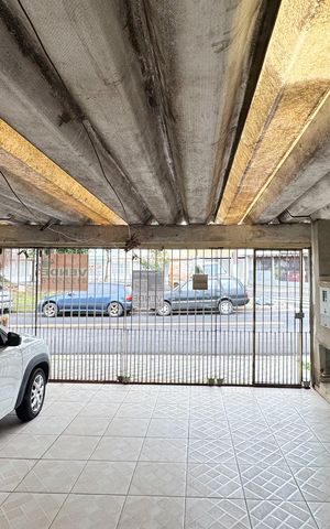 Casa à venda com 137m², 3 quartos e 2 vagas Casa à venda com 137m², 3 quartos e 2 vagasVista Sala