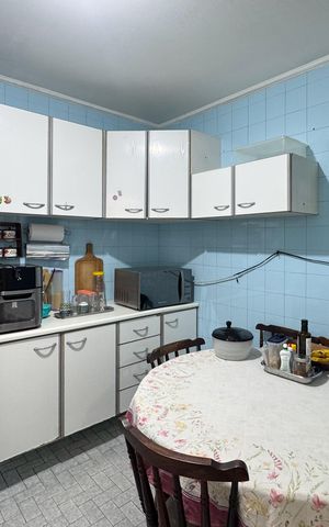 Casa à venda com 137m², 3 quartos e 2 vagas Casa à venda com 137m², 3 quartos e 2 vagasCozinha