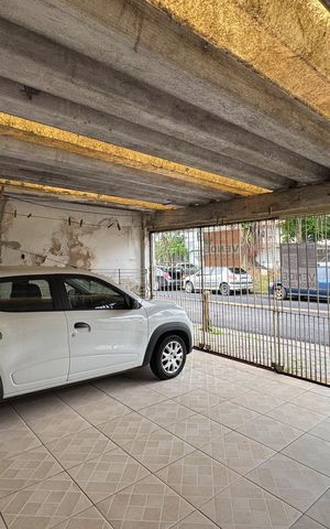 Casa à venda com 137m², 3 quartos e 2 vagas Casa à venda com 137m², 3 quartos e 2 vagasGaragem