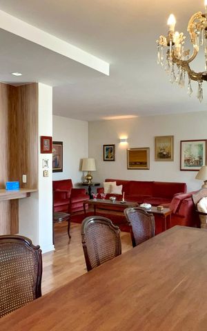 Apartamento à venda com 226m², 3 quartos e 1 vaga Apartamento à venda com 226m², 3 quartos e 1 vagaSala de Jantar