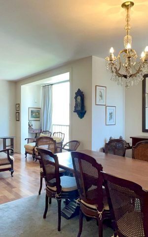 Apartamento à venda com 226m², 3 quartos e 1 vaga Apartamento à venda com 226m², 3 quartos e 1 vagaSala de Jantar