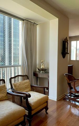 Apartamento à venda com 226m², 3 quartos e 1 vaga Apartamento à venda com 226m², 3 quartos e 1 vagaSala