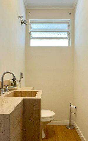 Apartamento à venda com 226m², 3 quartos e 1 vaga Apartamento à venda com 226m², 3 quartos e 1 vagaLavabo