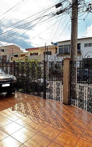 Casa para alugar com 200m², 4 quartos e 8 vagas Casa para alugar com 200m², 4 quartos e 8 vagasGaragem - Quintal
