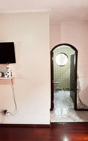 Casa para alugar com 200m², 4 quartos e 8 vagas Casa para alugar com 200m², 4 quartos e 8 vagasSuite