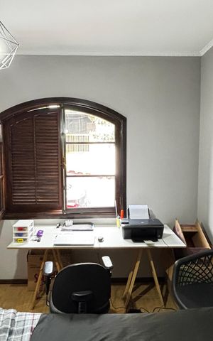 Casa para alugar com 200m², 4 quartos e 8 vagas Casa para alugar com 200m², 4 quartos e 8 vagasQuarto 1