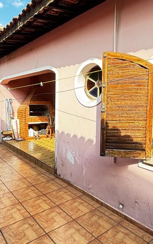 Casa para alugar com 200m², 4 quartos e 8 vagas Casa para alugar com 200m², 4 quartos e 8 vagasVaranda da Suíte
