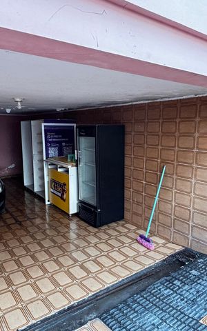 Casa para alugar com 200m², 4 quartos e 8 vagas Casa para alugar com 200m², 4 quartos e 8 vagasGaragem
