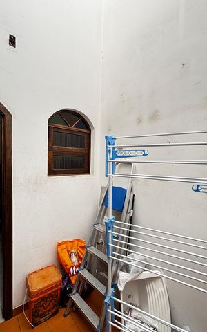 Casa para alugar com 200m², 4 quartos e 8 vagas
