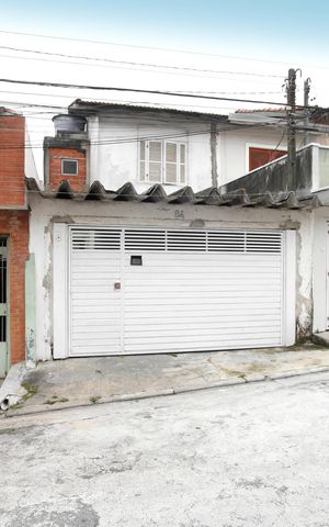 Casa para alugar com 160m², 1 quarto e 1 vaga Casa para alugar com 160m², 1 quarto e 1 vagaFachada