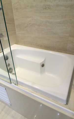 Casa de condomínio à venda com 475m², 4 quartos e 4 vagasQuarto 3 - Suíte