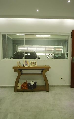 Casa à venda com 232m², 3 quartos e 2 vagasSala