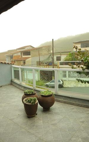 Casa à venda com 232m², 3 quartos e 2 vagasVaranda da Suíte 