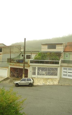 Casa à venda com 232m², 3 quartos e 2 vagasVaranda da Suíte 