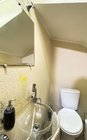 Casa de condomínio à venda com 79m², 2 quartos e 2 vagas Casa de condomínio à venda com 79m², 2 quartos e 2 vagasLavabo