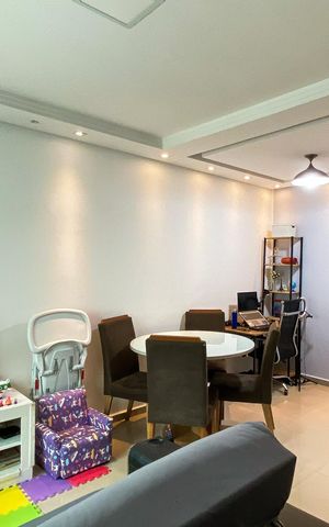 Casa de condomínio à venda com 79m², 2 quartos e 2 vagas Casa de condomínio à venda com 79m², 2 quartos e 2 vagasSala