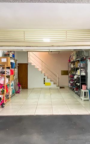 Casa de condomínio à venda com 79m², 2 quartos e 2 vagas Casa de condomínio à venda com 79m², 2 quartos e 2 vagasGarageM