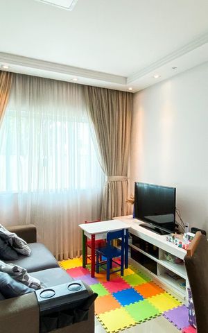 Casa de condomínio à venda com 79m², 2 quartos e 2 vagas Casa de condomínio à venda com 79m², 2 quartos e 2 vagasSala