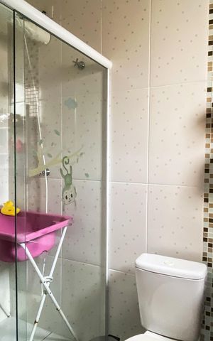 Casa de condomínio à venda com 79m², 2 quartos e 2 vagas Casa de condomínio à venda com 79m², 2 quartos e 2 vagasBanheiro da Suíte 2