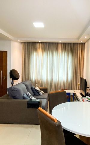 Casa de condomínio à venda com 79m², 2 quartos e 2 vagas Casa de condomínio à venda com 79m², 2 quartos e 2 vagasSala