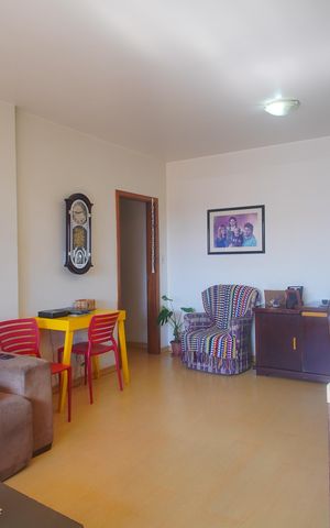 Apartamento à venda com 91m², 2 quartos e 1 vagaSala